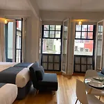 Mouzinho 244 - Porto Houses & Suites